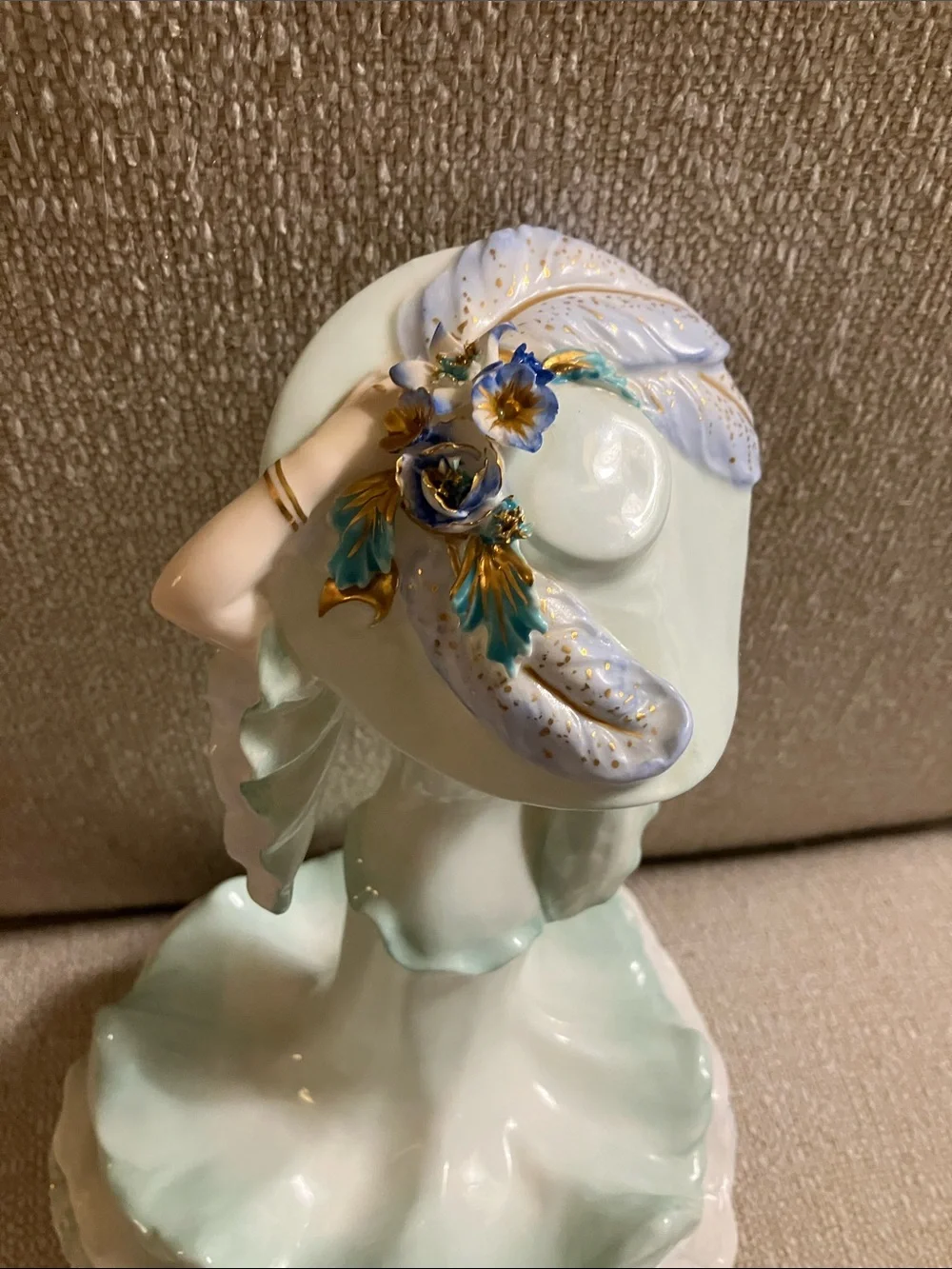 Coal port ascot lady